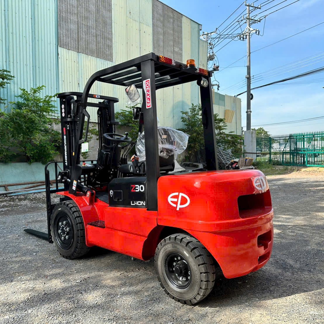 Xe nâng điện ngồi lái EP EFXZ301-H