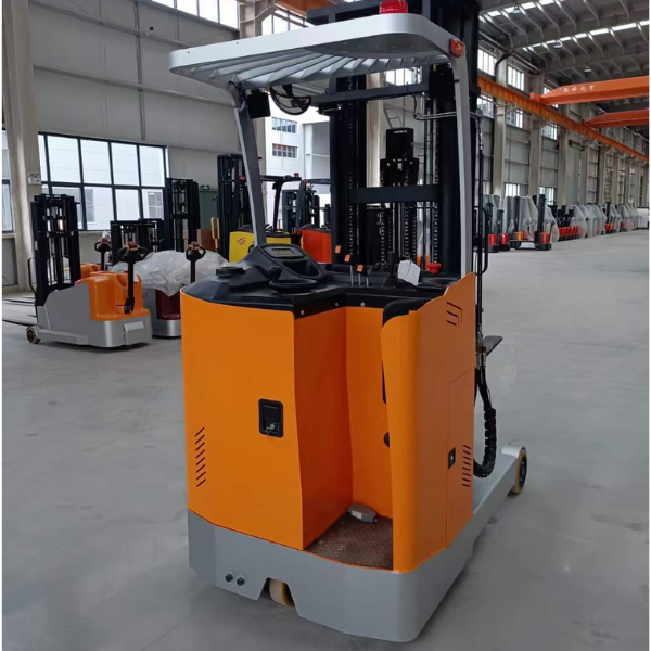 Xe nâng điện reach truck CQD15D