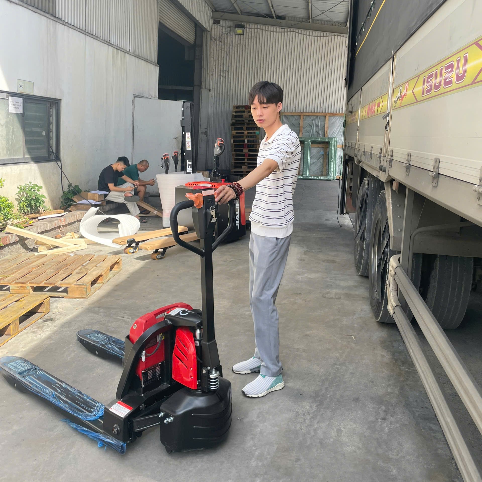 Xe nâng tay điện 2 tấn SL20L3 JIALIFT