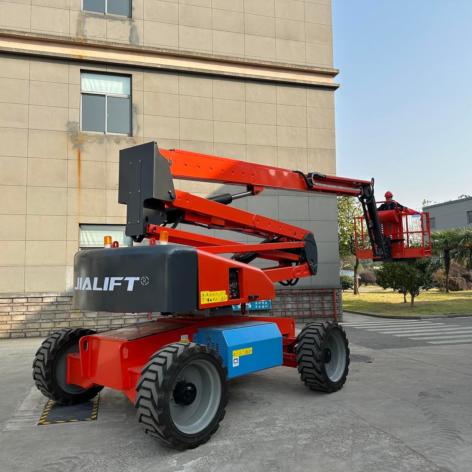 Xe nâng người Boom Lift 20m JA18JE JIALIFT